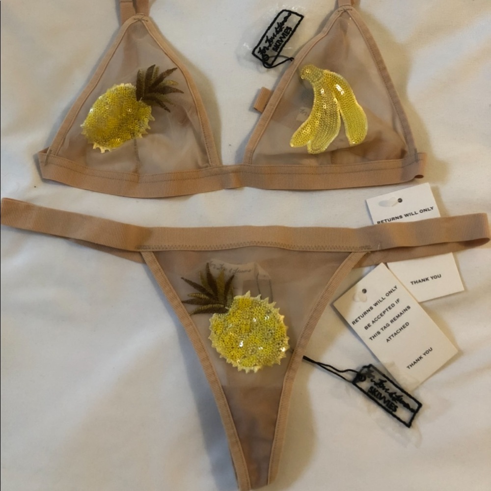 Authentic For Love and Lemons Chiquita Set S